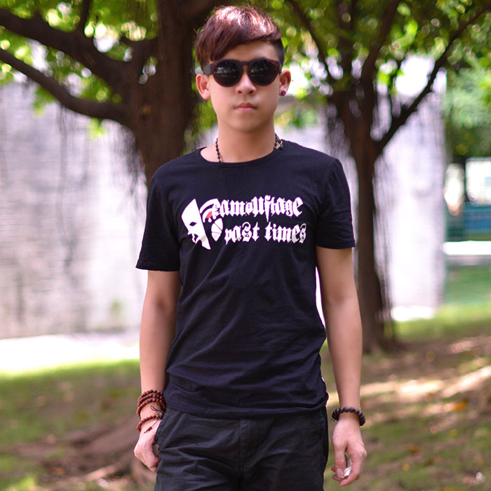 ����Ŀ�����е�������¹Ұ������ߺ�ɫ���޶���T�����ÿ�M L XL XXL XXXL