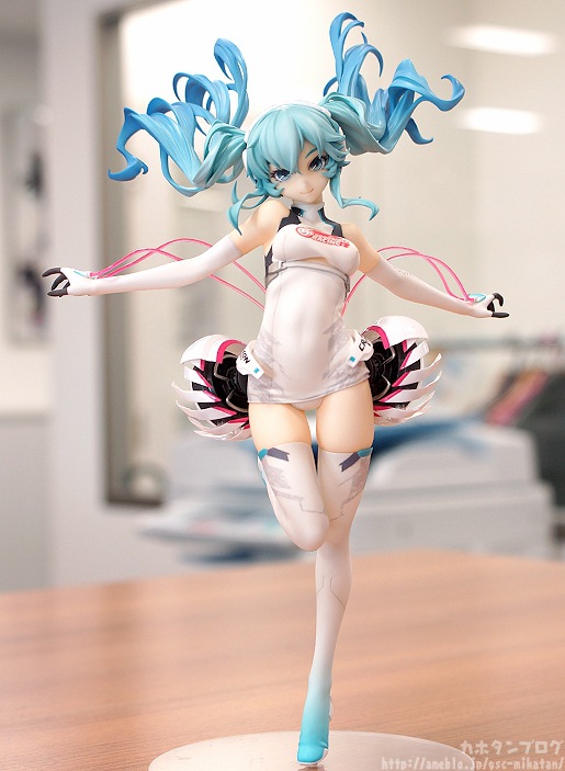 ����δ����������MIKU2014��װ�ְ�22CM