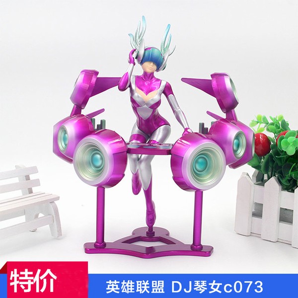 Ӣ������ LOL ��ɪ��Ů DJ��Ů ��� ģ���ְ��װ�ڼ����� 22CM  һ��18��