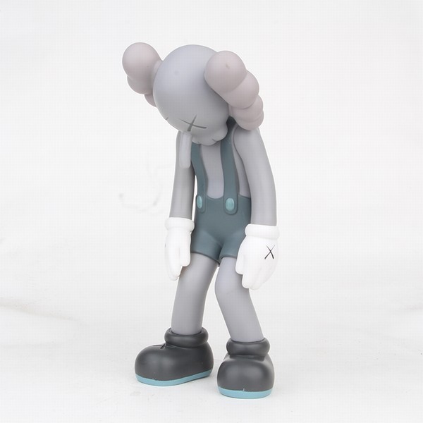 KAWS����-��ɫ �ְ�ڼ�ģ�� 28CM һ��20��