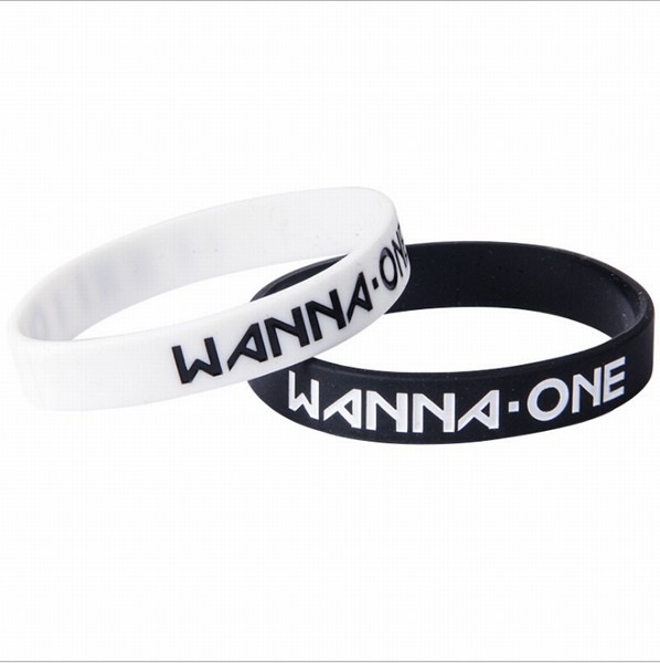 ���������ܱ�  wanna one �轺�ֻ� һ��2�� 5������