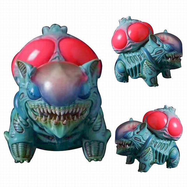 ����С���� ���� �������� ��ɫ ��װ�ְ�ڼ�ģ�� Լ10CM �ʺгߴ磺12X9X18CM